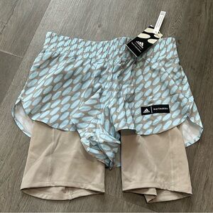 NWT Adidas Women's Running 2 in 1 shorts Size Xs Marimekko Reflective Blue Beige